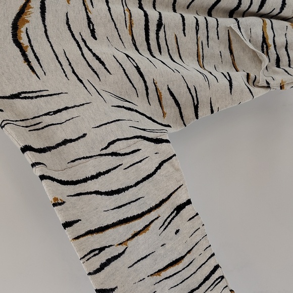 Democracy Sweater Batwing Style Size small Oversized Zebra Front Pockets - Picture 4 of 11